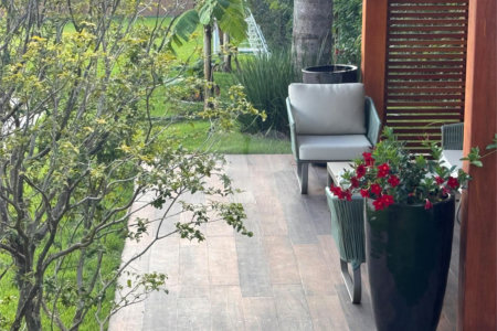Casa à venda com 6 suítes no condomínio Vila Pinhal, Itirapina - SP