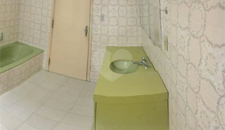 Sobrado à venda com 3 quartos em Vila Guilherme, São Paulo, SP