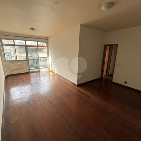 Apartamento à venda com 4 quartos, sendo 1 suíte,  em Tijuca, Rio de Janeiro, RJ