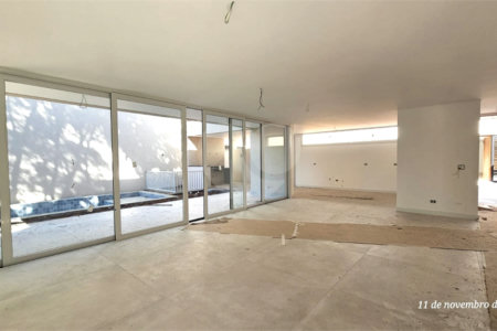 Casa à venda com 4 suítes no condomínio Garda, São Paulo - SP