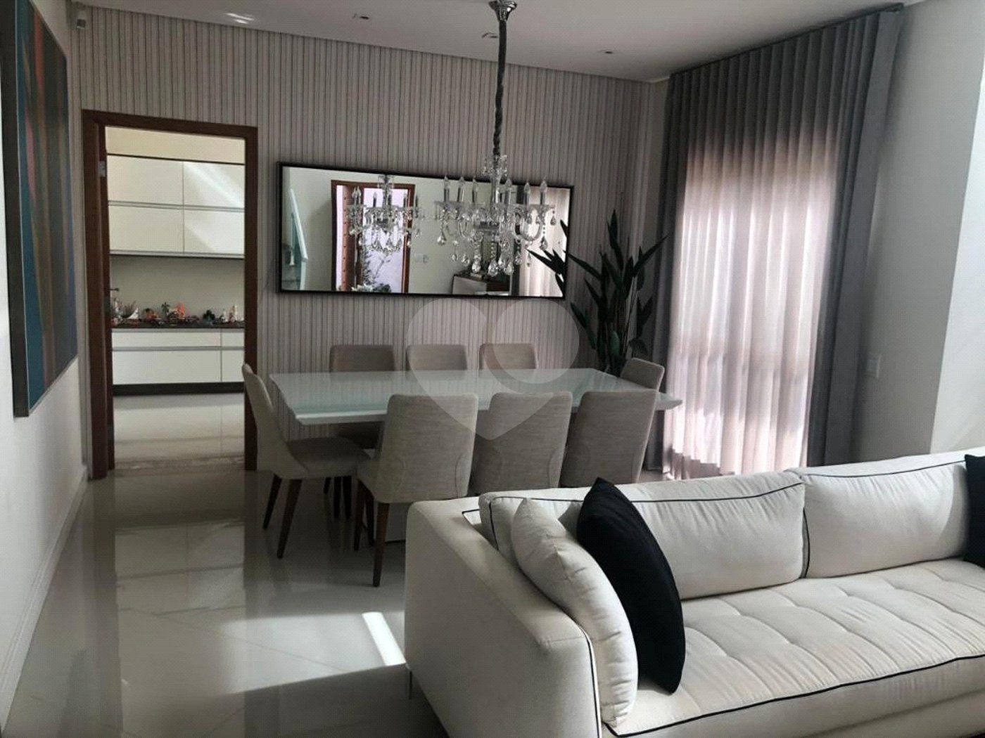 Casa à venda com 3 suítes no condomínio Parque das Graças, Atibaia - SP