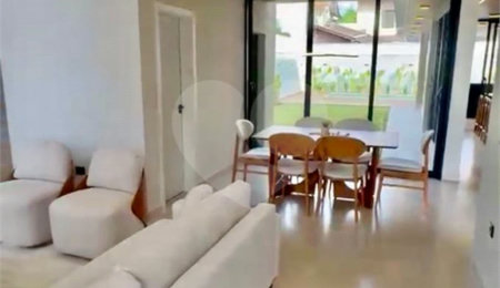 Sobrado à venda com 3 suítes em Portal dos Pássaros I, Boituva, SP