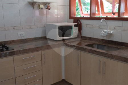 Casa para alugar com 3 quartos, sendo 1 suíte, no condomínio Itaembu, Itatiba - SP