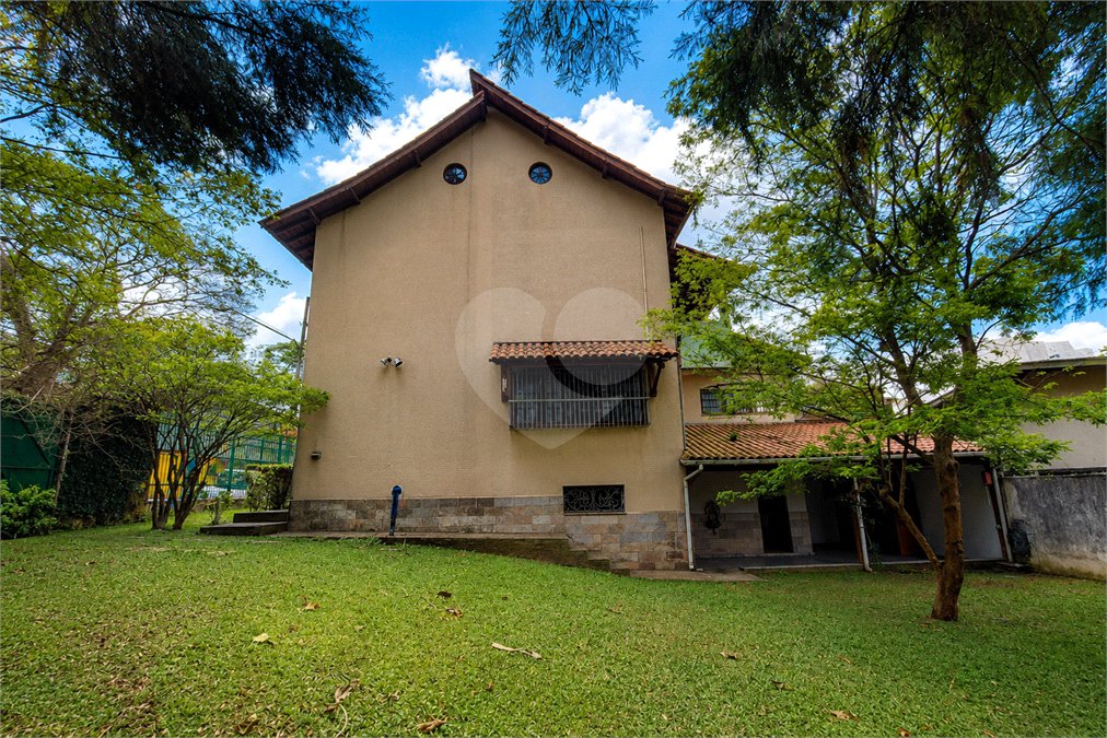 Sobrado à venda com 5 quartos, sendo 2 suítes, em Jardim do Mar, São Bernardo do Campo, SP