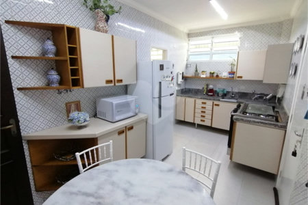 Apartamento à venda com 3 quartos, sendo 1 suíte, em Jardim Paulista, São Paulo, SP