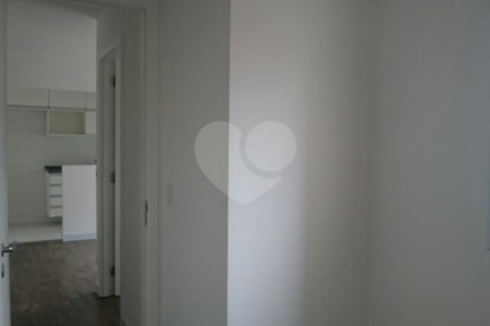 Apartamento à venda com 2 quartos, sendo 1 suíte,  em Liberdade, São Paulo, SP