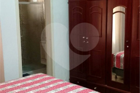 Casa à venda com 3 quartos, sendo 1 suíte, em Jardim Rodeio, Mogi das Cruzes, SP