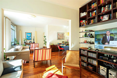Apartamento à venda com 3 quartos, sendo 1 suíte,  em Jardim Marajoara, São Paulo, SP