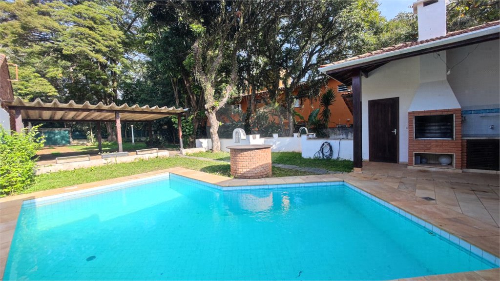 Terreno à venda com 1 suíte em Interlagos, São Paulo, SP