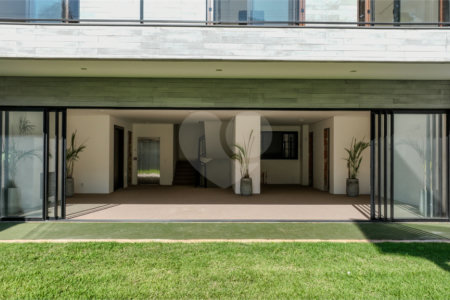 Casa à venda com 4 suítes no condomínio Teviot, São Paulo - SP