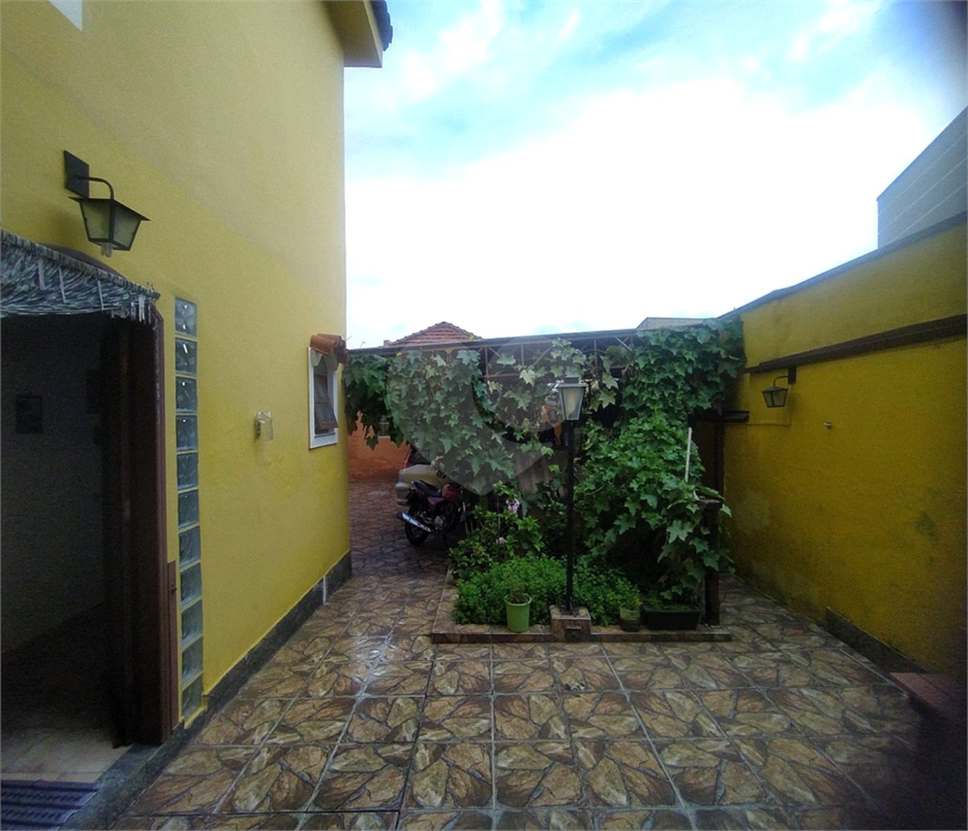 Casa à venda com 4 quartos em Chora Menino, São Paulo, SP