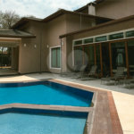 Casa à venda com 4 suítes no condomínio Halvétia Country Residencial, Indaiatuba - SP