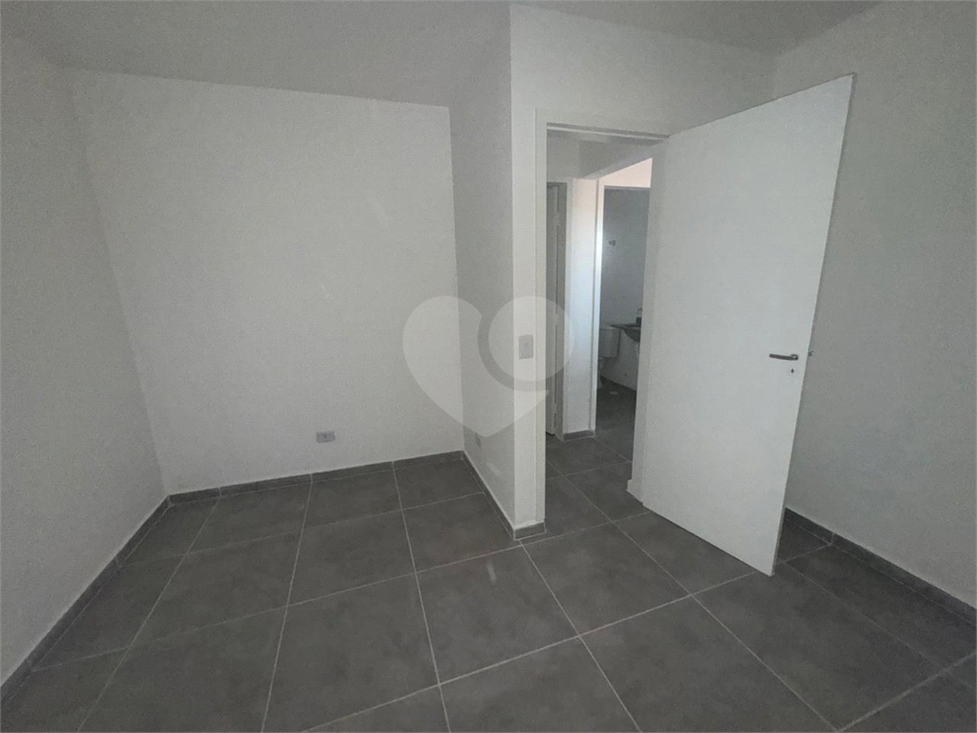 Apartamento à venda com 2 quartos em Tremembé, São Paulo, SP