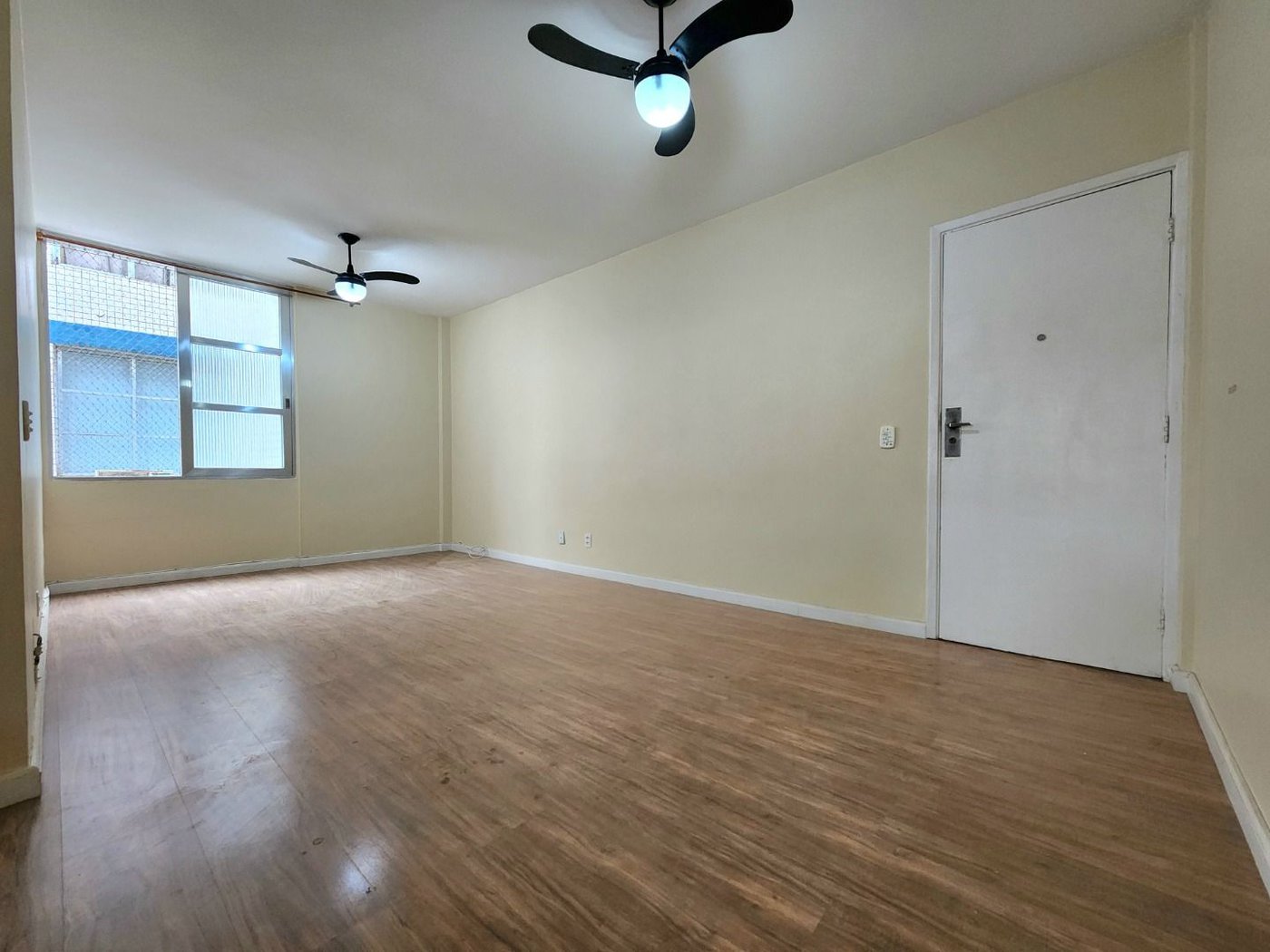 Apartamento próximo da praia com 1 dormitório, 2 banheiros à venda, 55 m² por R$ 420.000 - Pompéia - Santos/SP