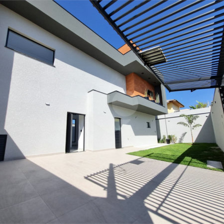Casa à venda com 3 quartos, sendo 2 suítes,  em Nova Gardênia, Atibaia, SP