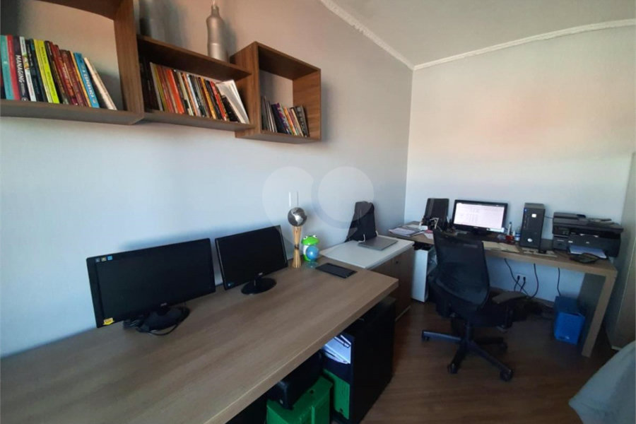 Sobrado à venda com 4 quartos, sendo 2 suítes, em Tremembé, São Paulo, SP