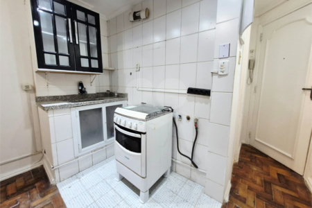 Kitnet à venda com 1 quarto em Leme, Rio de Janeiro, RJ