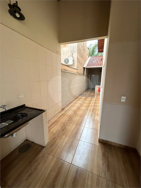 Casa à venda com 4 quartos, sendo 1 suíte, no condomínio Raizes, Paulínia - SP