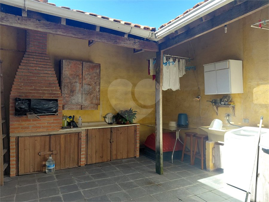 Sobrado à venda com 3 quartos, sendo 1 suíte,  em Tremembé, São Paulo, SP