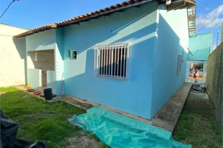 Casa para alugar com 3 quartos, sendo 1 suíte, em Açucena, Balsas, MA