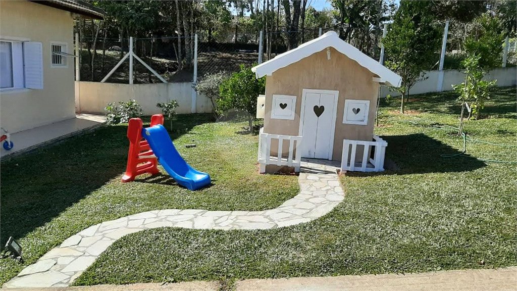 Casa à venda com 3 quartos, sendo 1 suíte, em Serra da Cantareira, Mairiporã, SP