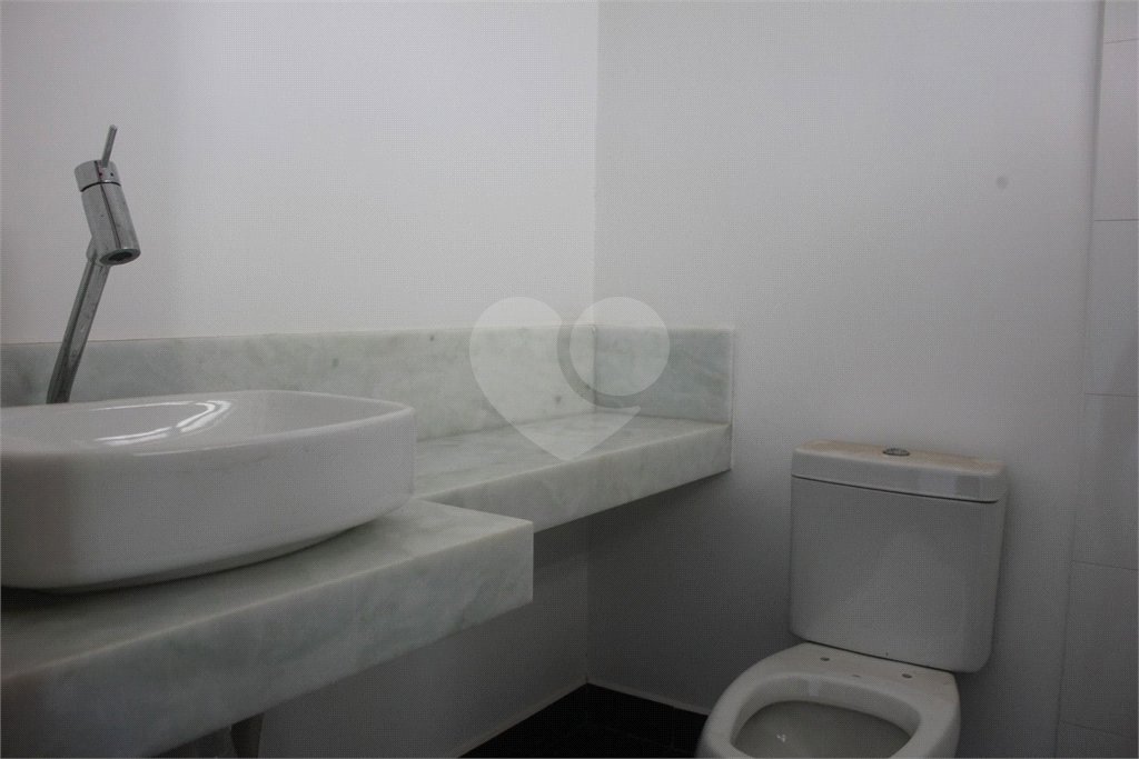 Casa à venda ou para alugar com 4 suítes em Alphaville, Santana de Parnaíba, SP