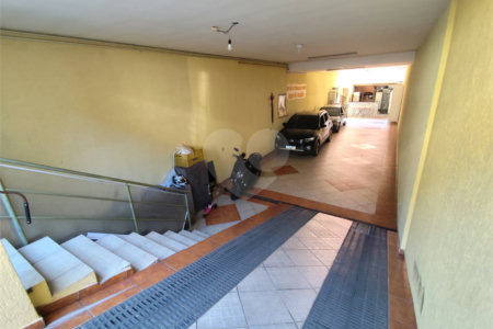 Cobertura à venda com 3 quartos, sendo 1 suíte,  em Vila Camilópolis, Santo André, SP
