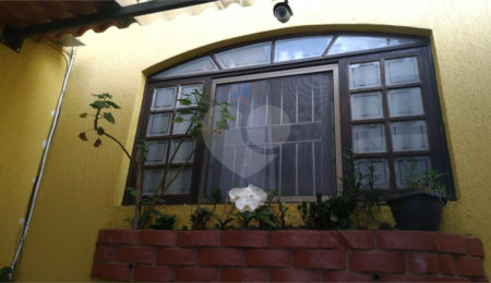 Casa à venda com 4 quartos, sendo 1 suíte, em Cidade Kemel, Poá, SP