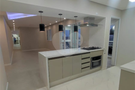Apartamento à venda com 3 quartos, sendo 2 suítes,  em Jardim Arpoador, São Paulo, SP