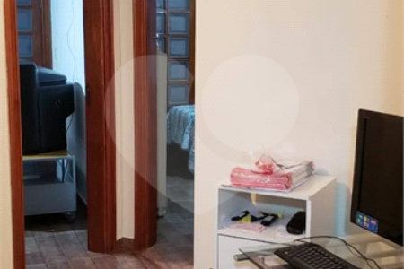 Casa à venda com 3 quartos, sendo 1 suíte, em Jardim Zavanella, Araraquara, SP