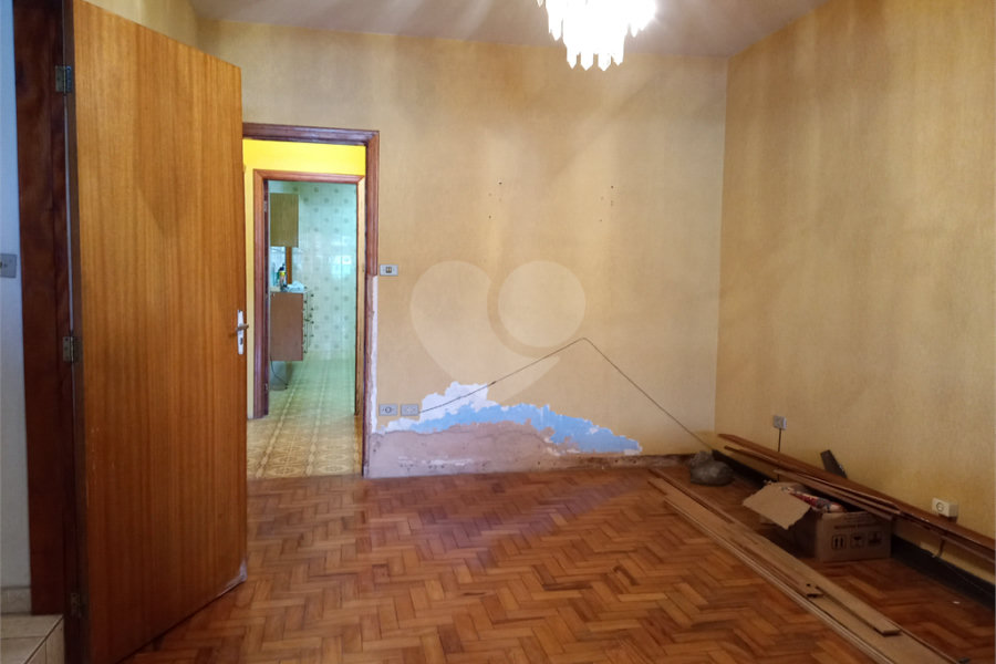 Sobrado à venda com 5 quartos em Horto, São Paulo, SP