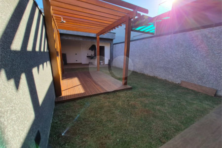 Sobrado à venda com 3 quartos, sendo 1 suíte, em Jardim do Lago, Atibaia, SP