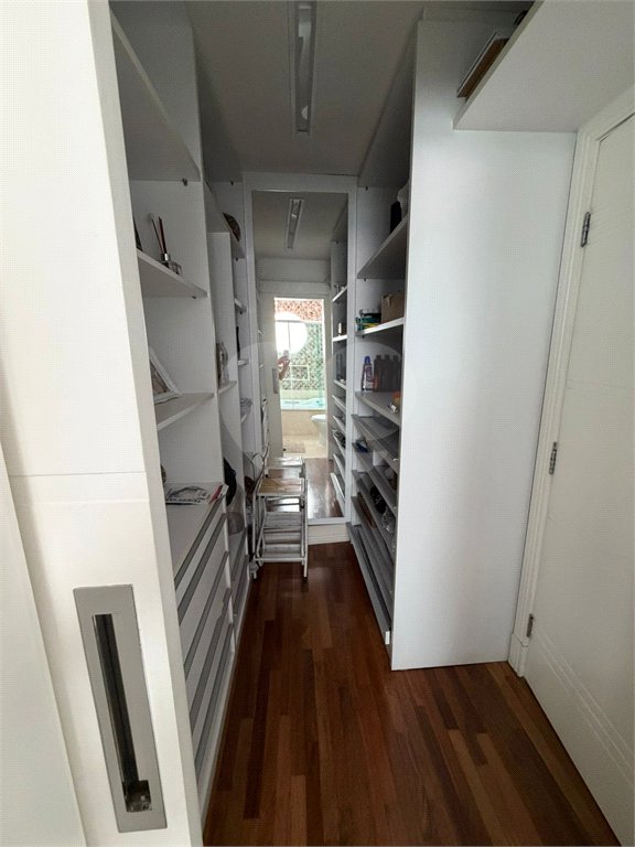Casa à venda com 3 suítes em Vila Augusta, Guarulhos, SP
