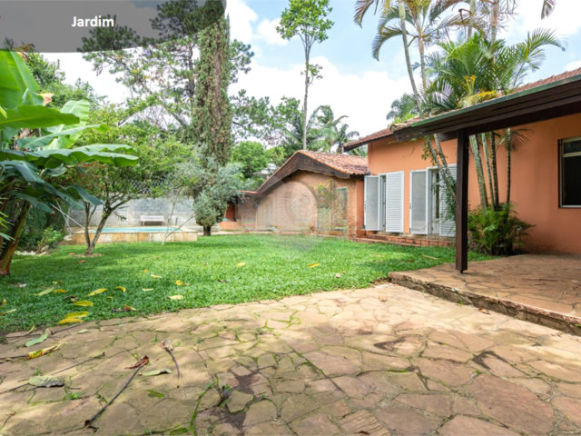 Casa à venda com 3 quartos, sendo 1 suíte,  em Alto da Boa Vista, São Paulo, SP