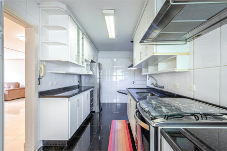 Apartamento à venda com 3 quartos, sendo 1 suíte, em Itaim Bibi, São Paulo, SP