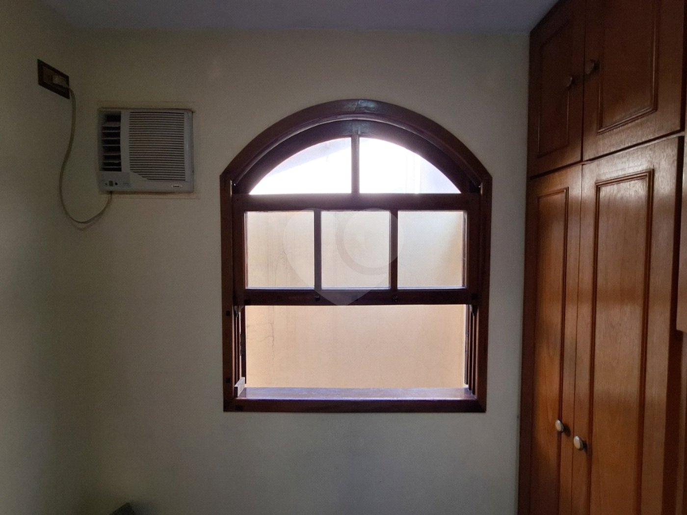 Casa à venda com 3 quartos, sendo 1 suíte,  no condomínio Conjunto Residencial Independencia, São Paulo - SP