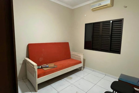 Casa à venda ou para alugar com 3 quartos, sendo 1 suíte,  em Jardim dos Ipes, Três Lagoas, MS