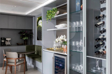 Apartamento à venda com 4 quartos, sendo 2 suítes,  em Vila Mariana, São Paulo, SP