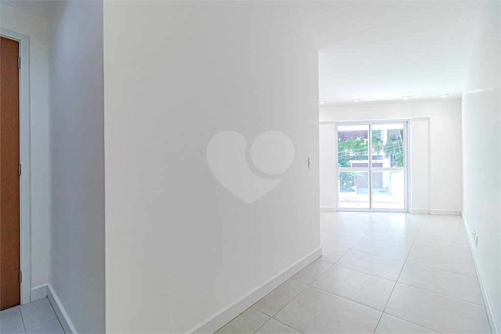 Apartamento à venda com 3 quartos, sendo 1 suíte, em Lagoa, Rio de Janeiro, RJ