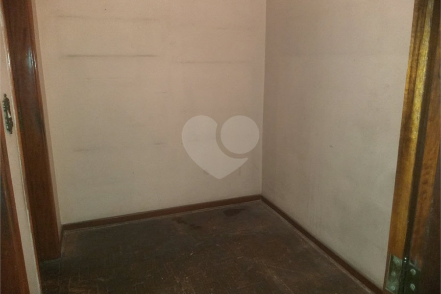 Casa à venda com 3 quartos, sendo 2 suítes, em Vila Paulicéia, São Paulo, SP
