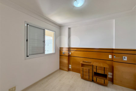 Apartamento à venda com 2 quartos, sendo 1 suíte, em Jardim Marajoara, São Paulo, SP