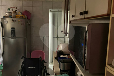Casa com 300m², 5 quartos (3 suítes), 3 garagens, à venda em Itaquera