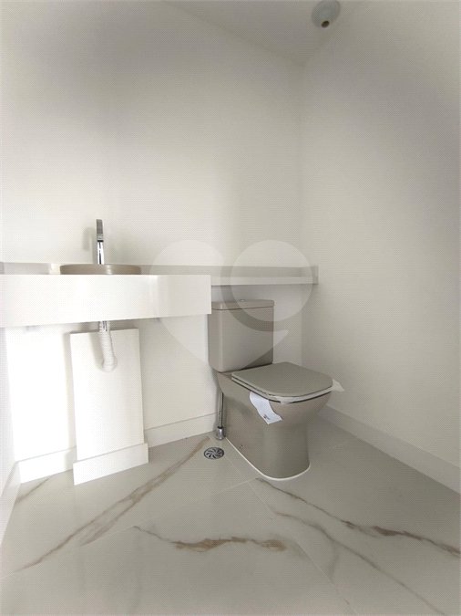 Apartamento à venda ou para alugar com 3 suítes em Água Branca, São Paulo, SP