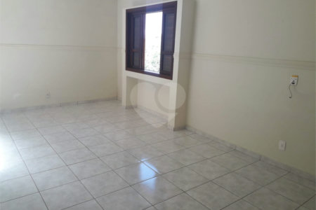 Casa à venda com 3 quartos, sendo 1 suíte, no condomínio Parque da Fazenda, Itatiba - SP