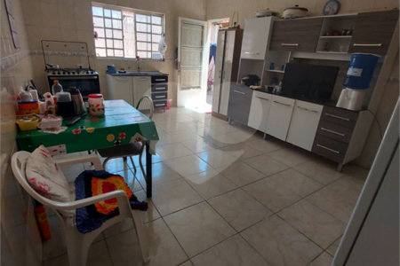 Sobrado à venda com 3 quartos, sendo 2 suítes, em Jardim Alvinópolis, Atibaia, SP