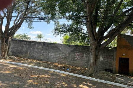 Terreno à venda em Interlagos, São Paulo, SP
