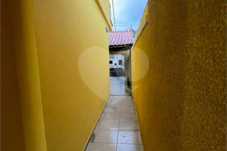 Sobrado à venda com 3 quartos, sendo 1 suíte, em Vila Piauí, São Paulo, SP