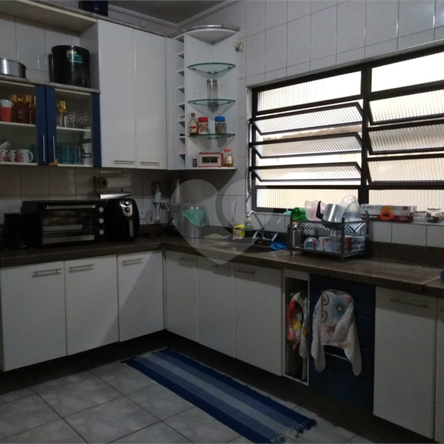 Sobrado à venda com 3 quartos, sendo 1 suíte, em Chora Menino, São Paulo, SP