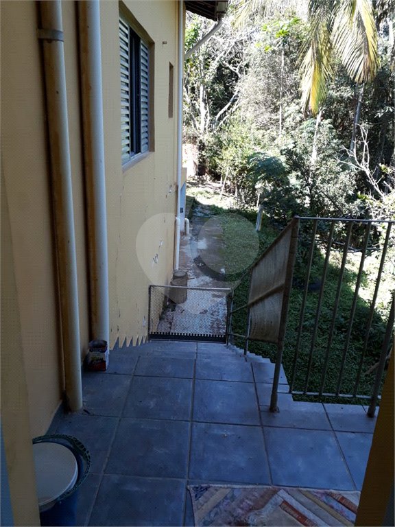 Chácara à venda com 4 quartos, sendo 1 suíte,  em Chácaras Polozzi, Louveira, SP