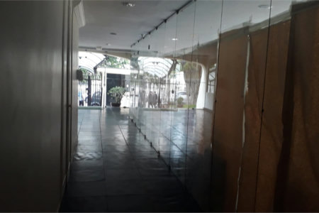Venda apartamento 2 dormitórios, vaga de garagem fixa, lazer completo. Campo Belo. SP.